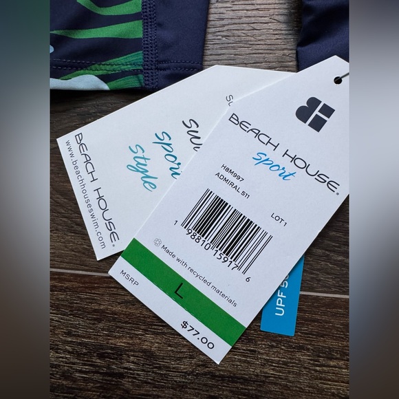 NWT BEACH HOUSE SPORT Swim Shirt Rash Guard L - Picture 2 of 8